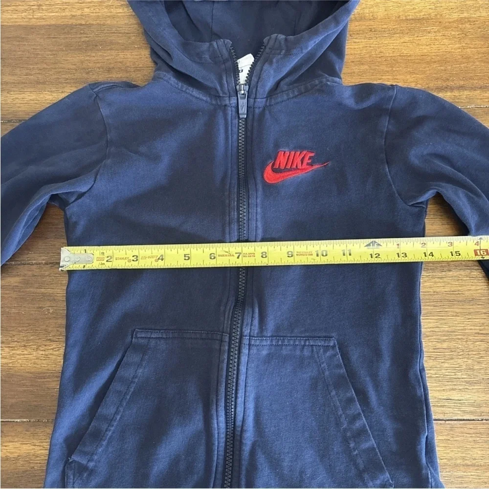 Nike stay cozy